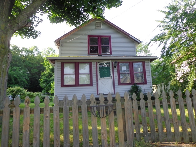 147 Sterling Ave, Rittman, OH 44270 