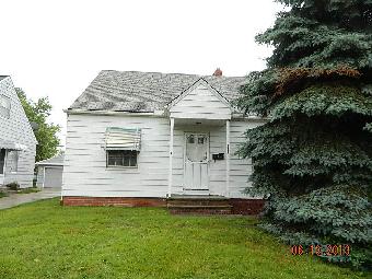 400 E 328th St, Willowick, OH 44095 