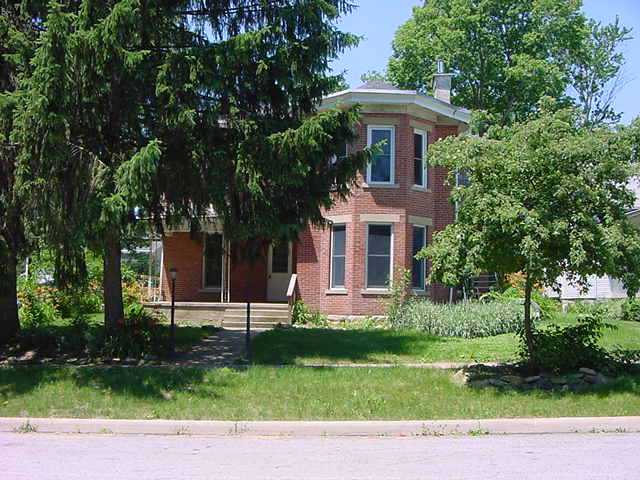 1087 High Street, Harrisburg, OH 43126 