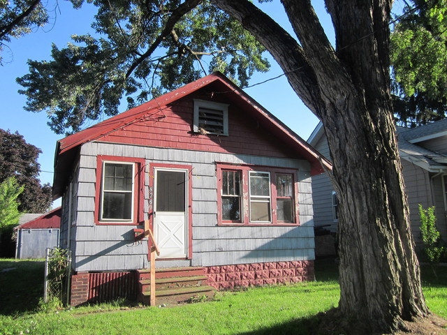 876 Eva Ave, Akron, OH 44306 