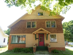 619 N Poplar St, Fostoria, OH 44830 