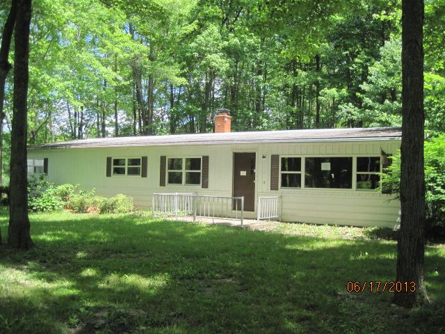 815 Warner Rd SE, Brookfield, OH 44403 