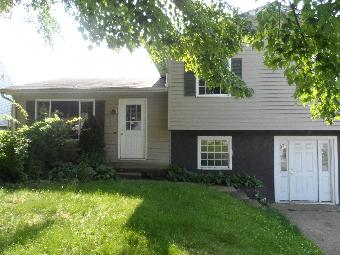 883 Houfek Dr, Lancaster, OH 43130 