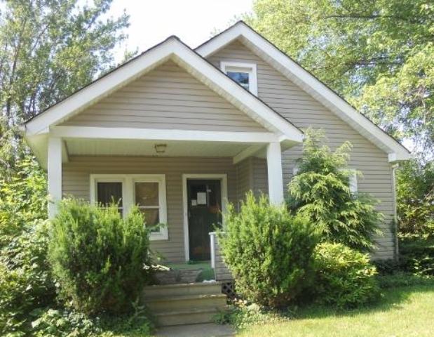 37 Bender St NE, Navarre, OH 44662 