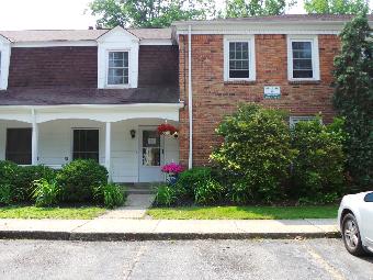 10 Trenton Sq # T-18, Euclid, OH 44113 