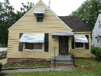 5328 Arch St, Maple Heights, OH 44137 