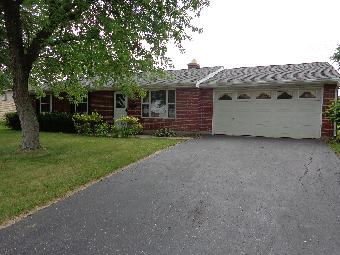 1018 Terracewood Dr, Englewood, OH 45322 