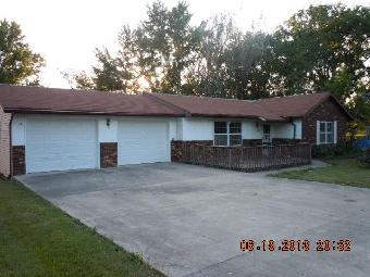 3425 Early Ave, Lima, OH 45801 