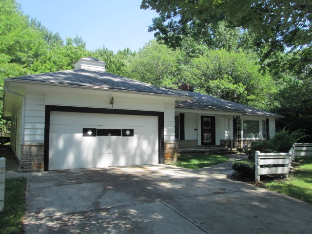 2271 Lee Boulevard, Cleveland Heights, OH 44118 