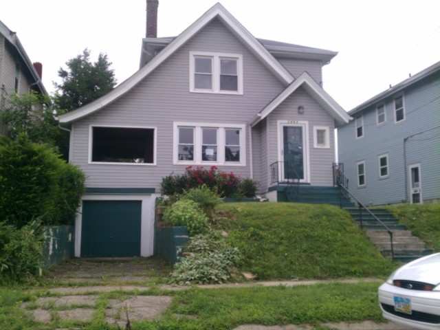 2864 Harris Pl, Cincinnati, OH 45212 