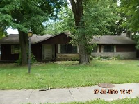4982 Mad River Rd, Dayton, OH 45429 