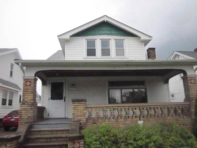 4946 E 107th St, Garfield Heights, OH 44125 