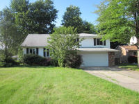 33211 Warwickshire Ln, Solon, OH 44139 