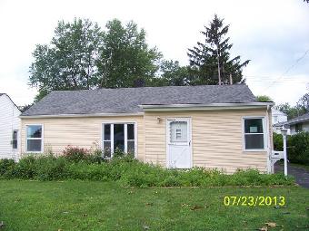 1320 Orchard Heights Dr, Mayfield Heights, OH 44124 