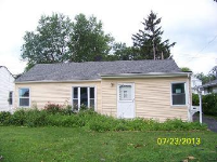 1320 Orchard Heights Dr, Mayfield Heights, OH 44124 