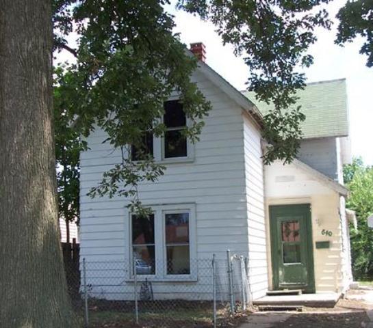 640 Maple St, Fostoria, OH 44830 