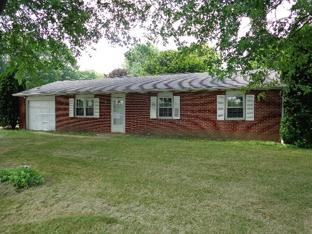 1055 Lynch Rd, Eaton, OH 45320 