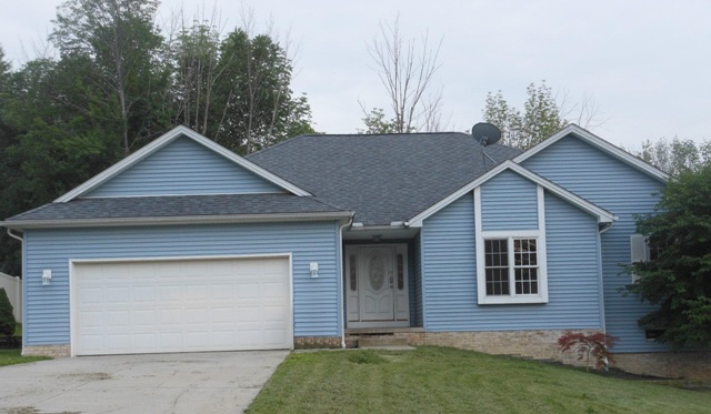 6884 Ruby Cts, Youngstown, OH 44515 