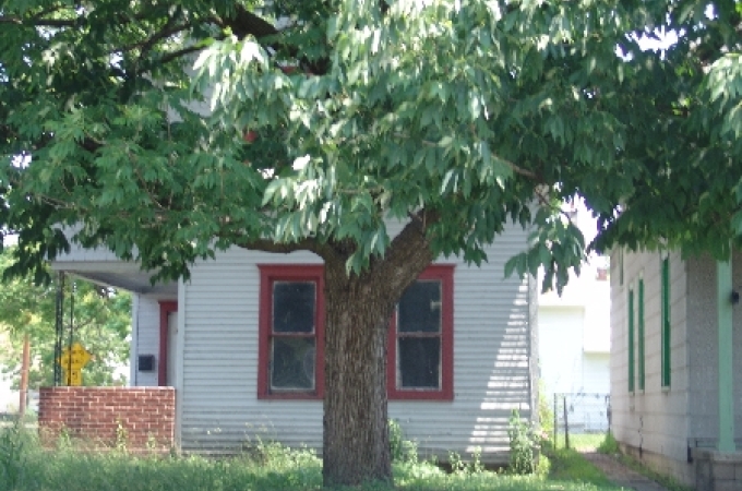 242 N Detroit Ave, Toledo, OH 43607 