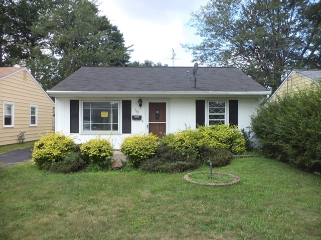 163 South Logan St, Elyria, OH 44035 