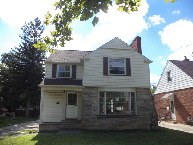 1754 E 238th St, Euclid, OH 44117 