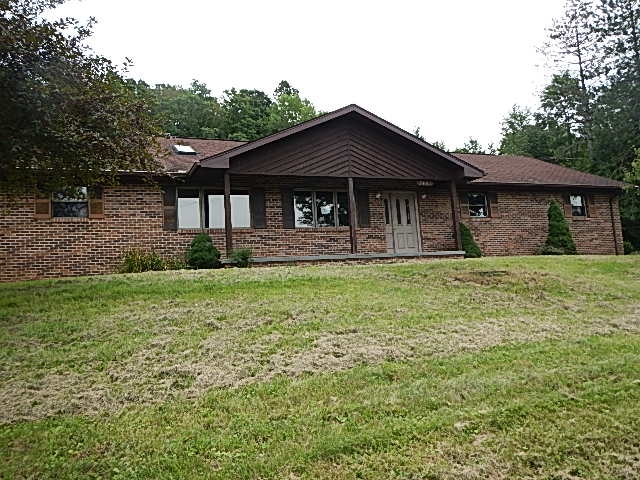 7482 Purity Road, Saint Louisville, OH 43071 