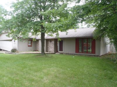 22342 Rock Creek Circle, Strongsville, OH 44136 