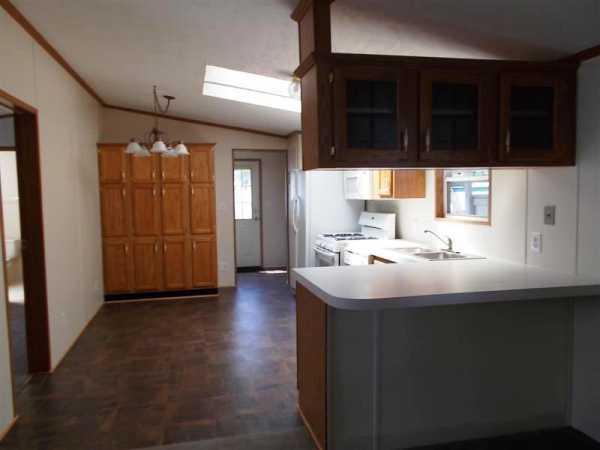 340 S. Reynolds Rd., #77, Toledo, OH 43615 