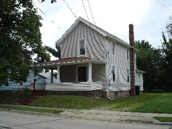 142 E Walnut St, Wadsworth, OH 44281 