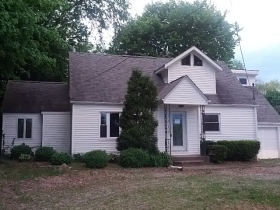 6285 Lake O Springs Ave NW, Canton, OH 44718 