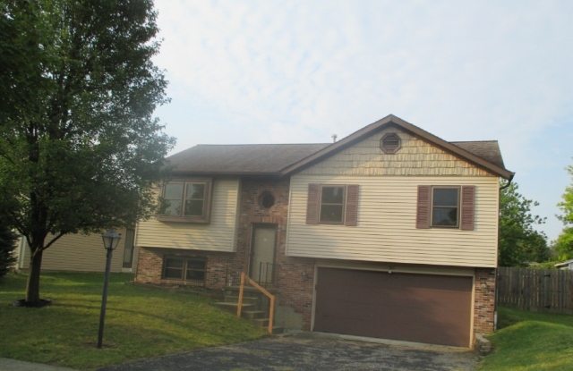 2319 Fernwood Ave, Grove City, OH 43123 