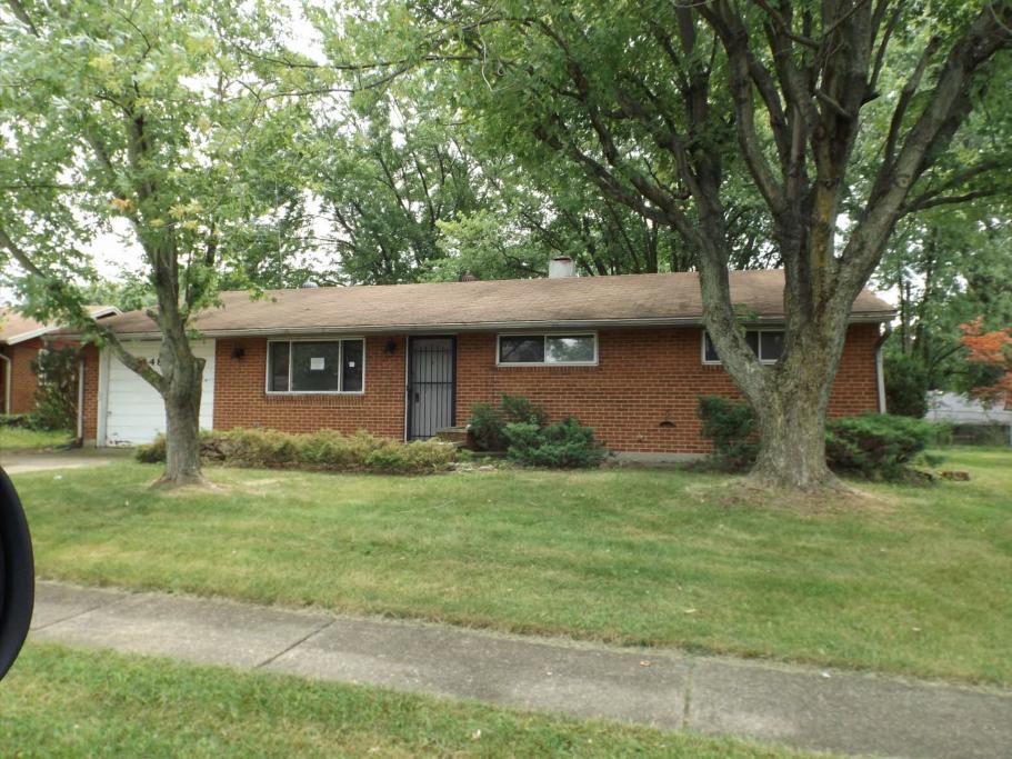 4878 Queensbury Dr, Huber Heights, OH 45424 