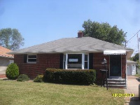 339 Gayle Dr, Sheffield Lake, OH 44054 