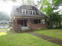 605 Roslyn Ave, Akron, OH 44320 