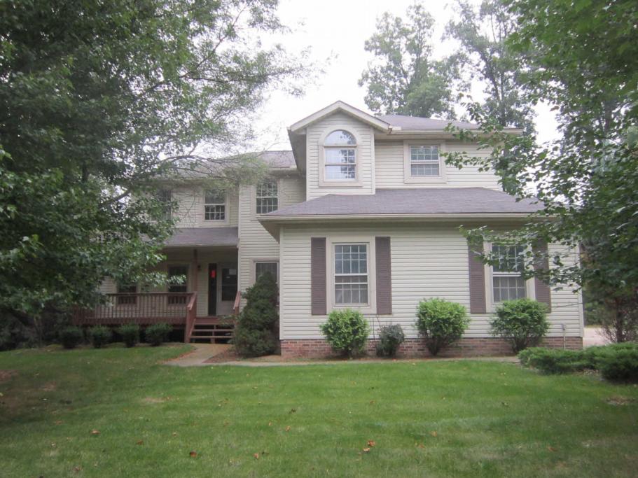 1032 Cedarwood Ln, Medina, OH 44256 