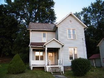 195 S Mad Anthony St, Millersburg, OH 44654 