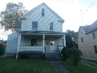 39 Hawthorne St, Struthers, OH 44471 