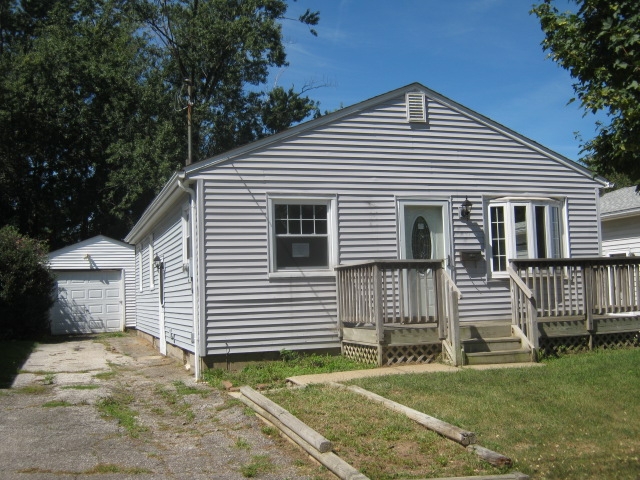 384 Lansing Road, Akron, OH 44312 