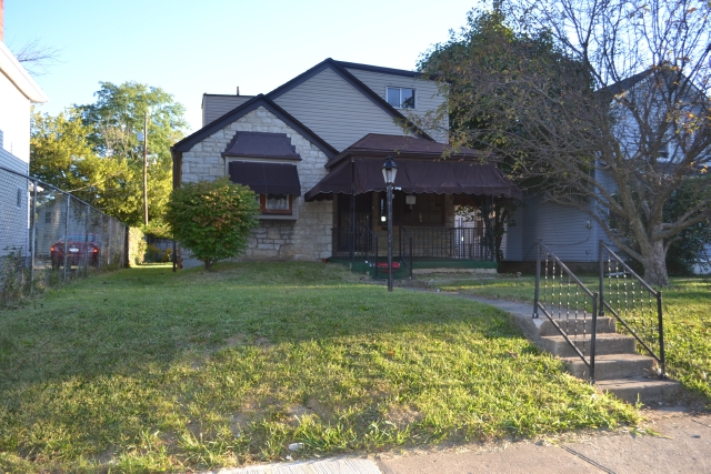 1514 E Hudson St, Columbus, OH 43211 