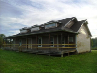 3335 Hillcrest Dr, Barberton, OH 44203 