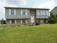 8704 Sarahs Bend Dr, Cincinnati, OH 45251 