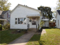 711 S Main St, Washintgon Court House, OH 43160 