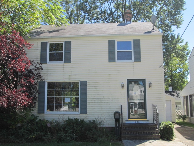 246 Columbus St, Bedford, OH 44146 