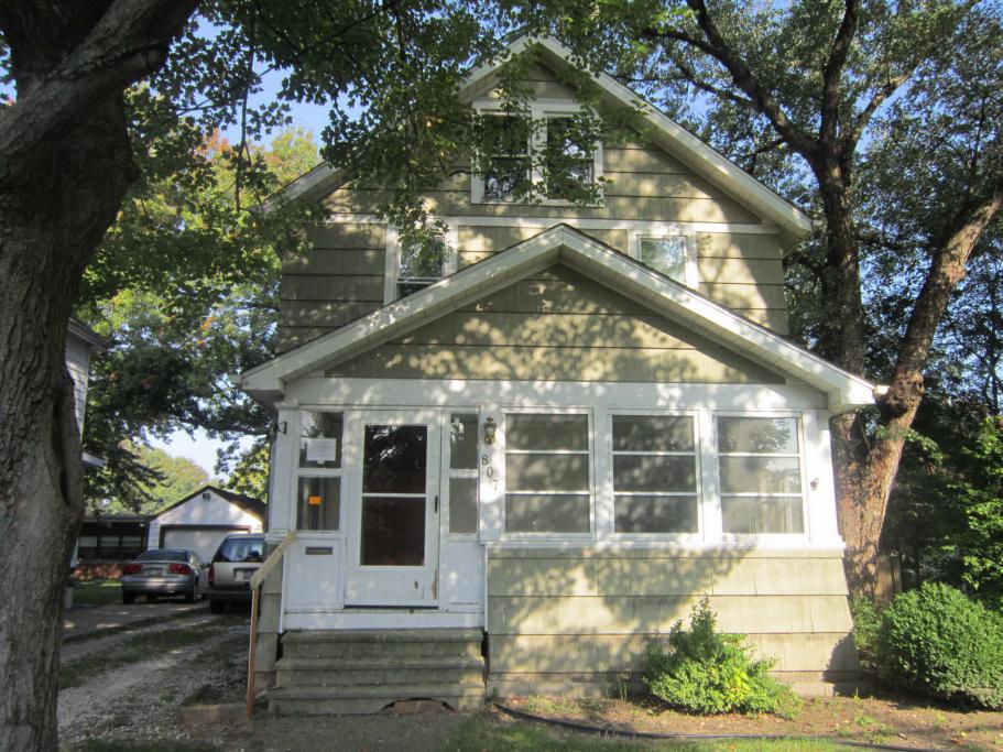 807 Viewpoint Avenue, Cuyahoga Falls, OH 44221 