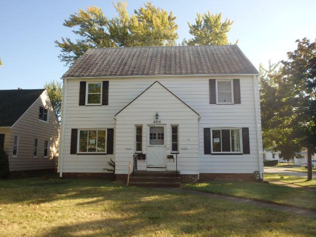 4715 Yorkshire Rd, Parma, OH 44130 