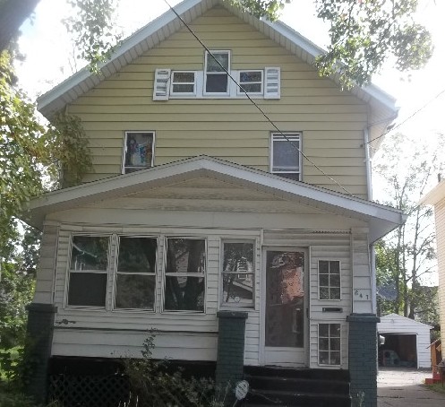 647 Carpenter St, Akron, OH 44310 