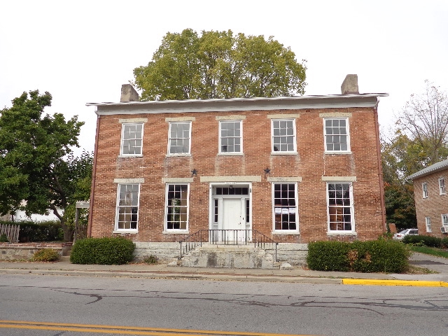 29 E Dayton St, West Alexandria, OH 45381 