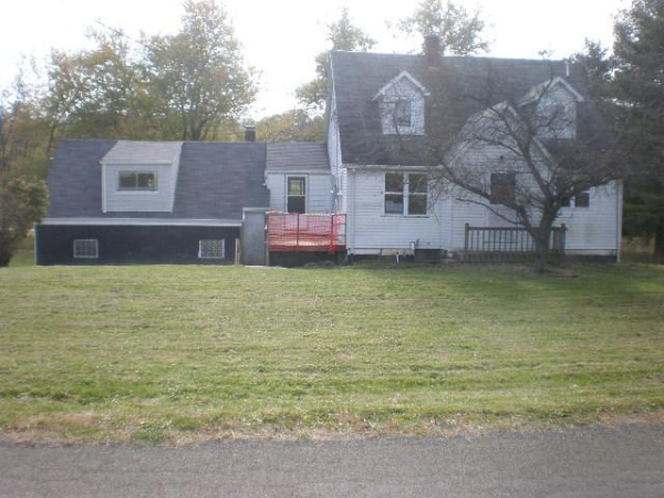 9586 Hill Church St SE, Canton, OH 44730 