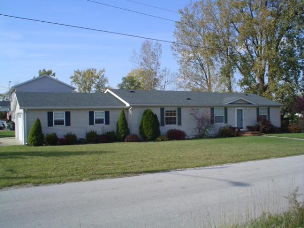 432 Grand Ave, Woodville, OH 43469 