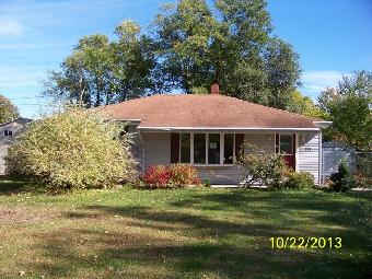 721 Alameda Ave, Sheffield Lake, OH 44054 